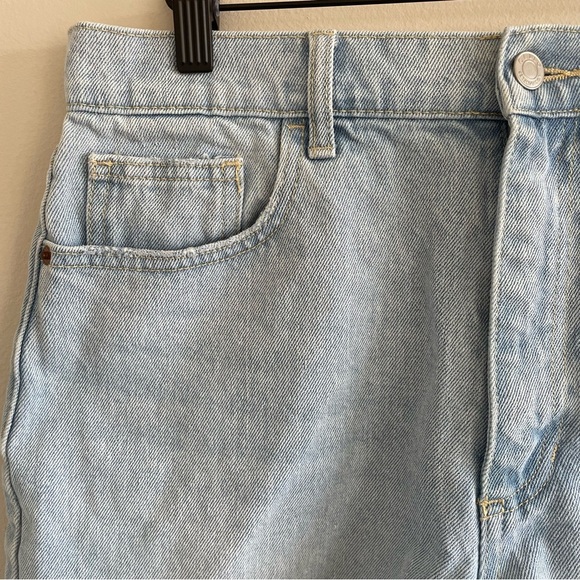 Cello Women's Distressed Cut Off Denim Shorts Size Large - Picture 8 of 13